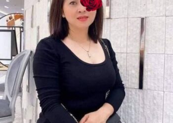 Ngọc Linh - Gái già tìm phi công để yêu