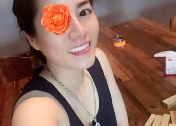 Phương Yến - Chị gái đa tình, mặn nồng thích xếp hình kín