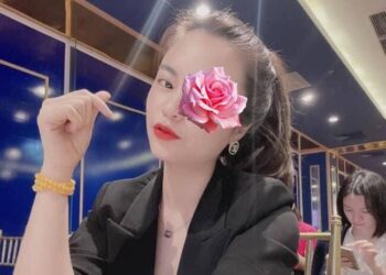 Quỳnh Hương - Chị gái ham chơi lúc nữa đêm