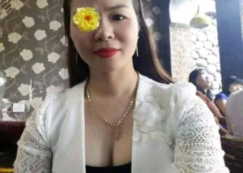 Triều Nguyệt - Máy bay bà già Bình Chánh cần tình trẻ thỏa mãn sinh lý