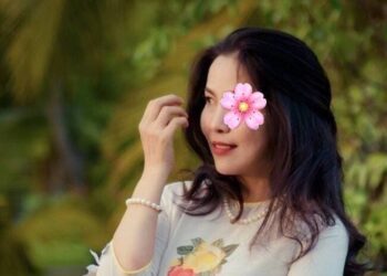 Diễm Thư - Máy bay bà già Huyện Châu Thành tìm phi công để yêu