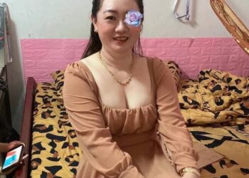 Kiều Nương - Máy bay bà già Quận 7 cần em trai tâm sự mỏng