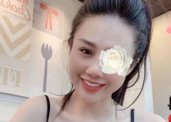 Kim Ánh - Chị gái Quận Thủ Đức thích bus cu cho trai