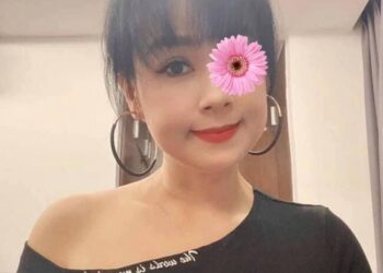 Phương Quyên - Máy bay bà già Quận Dương Kinh tìm phi công 5 nháy