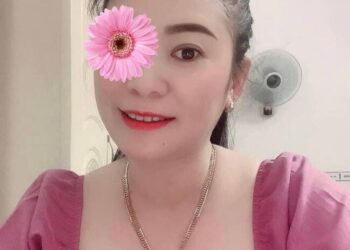 Thanh Kiều - Máy bay bà già Gò Vấp thích nhảy vào buổi sáng