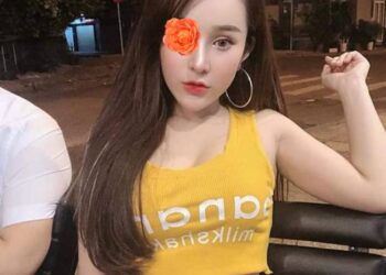 Thu Ngọc - Máy bay bà già Quận Bình Thạnh tìm tình một đêm