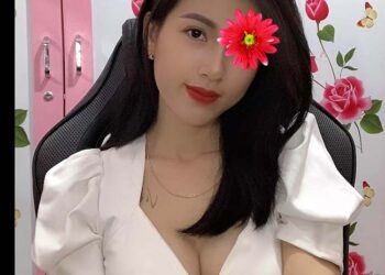 Phương Chi – Máy bay bà già Huyện Đức Hòa tìm trai chung tình