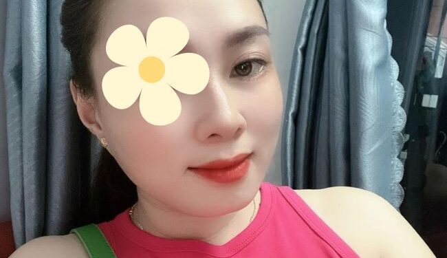 Yến Chi – Máy bay bà già Huyện Phú Tân tìm trai trẻ trên giường mới