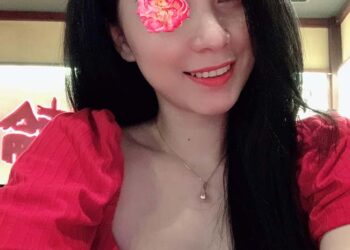 Phương Ngọc - Máy bay bà già Huyện Hoằng Hóa tìm trai trên 15cm