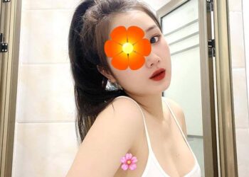 Phương Thảo - Bạn gái TT Tri Tôn em gái xinh xắn với body cực chuẩn